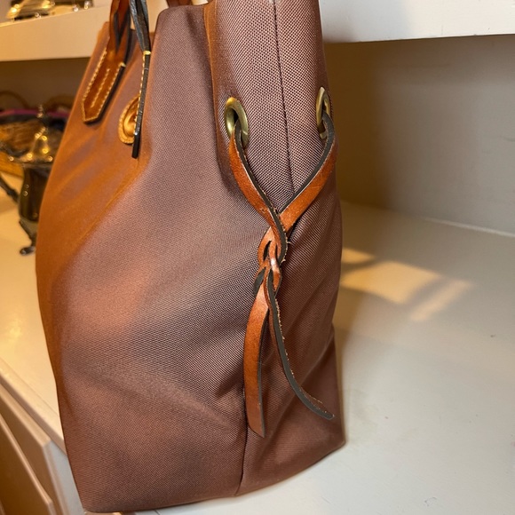 Dooney and Bourke shoulder bag - Picture 7 of 10